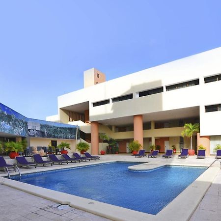 Hotel Los Aluxes Mérida Extérieur photo