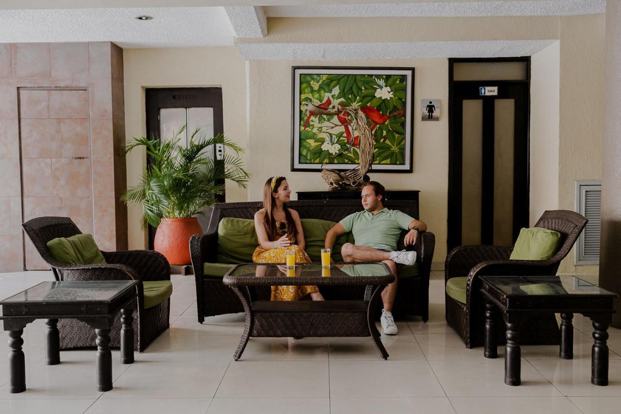 Hotel Los Aluxes Mérida Extérieur photo
