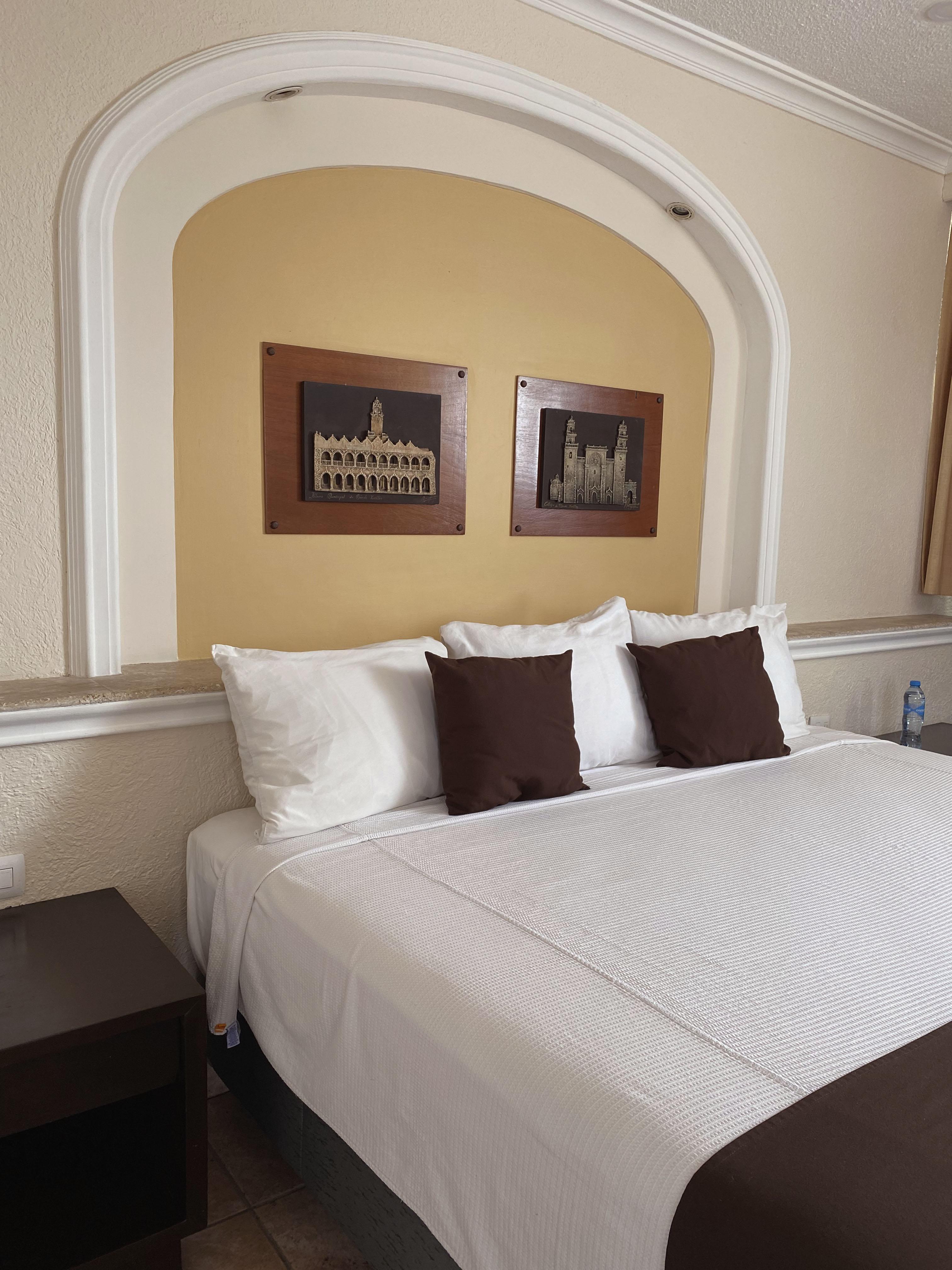Hotel Los Aluxes Mérida Extérieur photo
