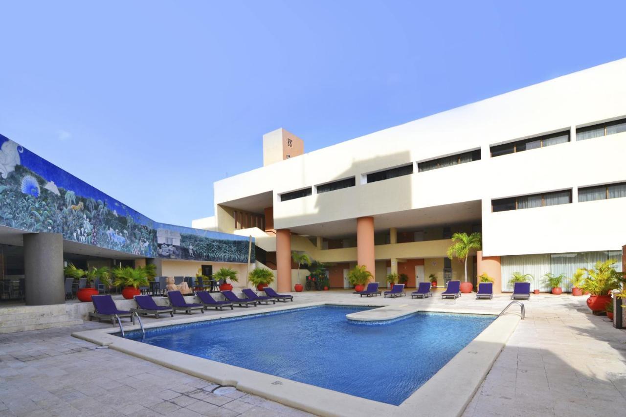 Hotel Los Aluxes Mérida Extérieur photo