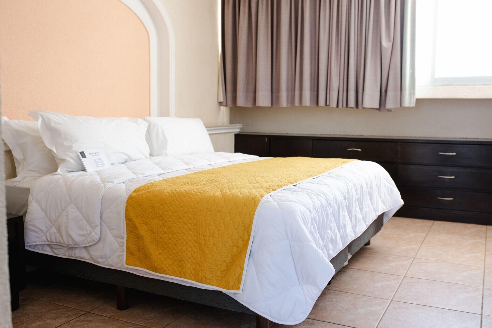 Hotel Los Aluxes Mérida Extérieur photo