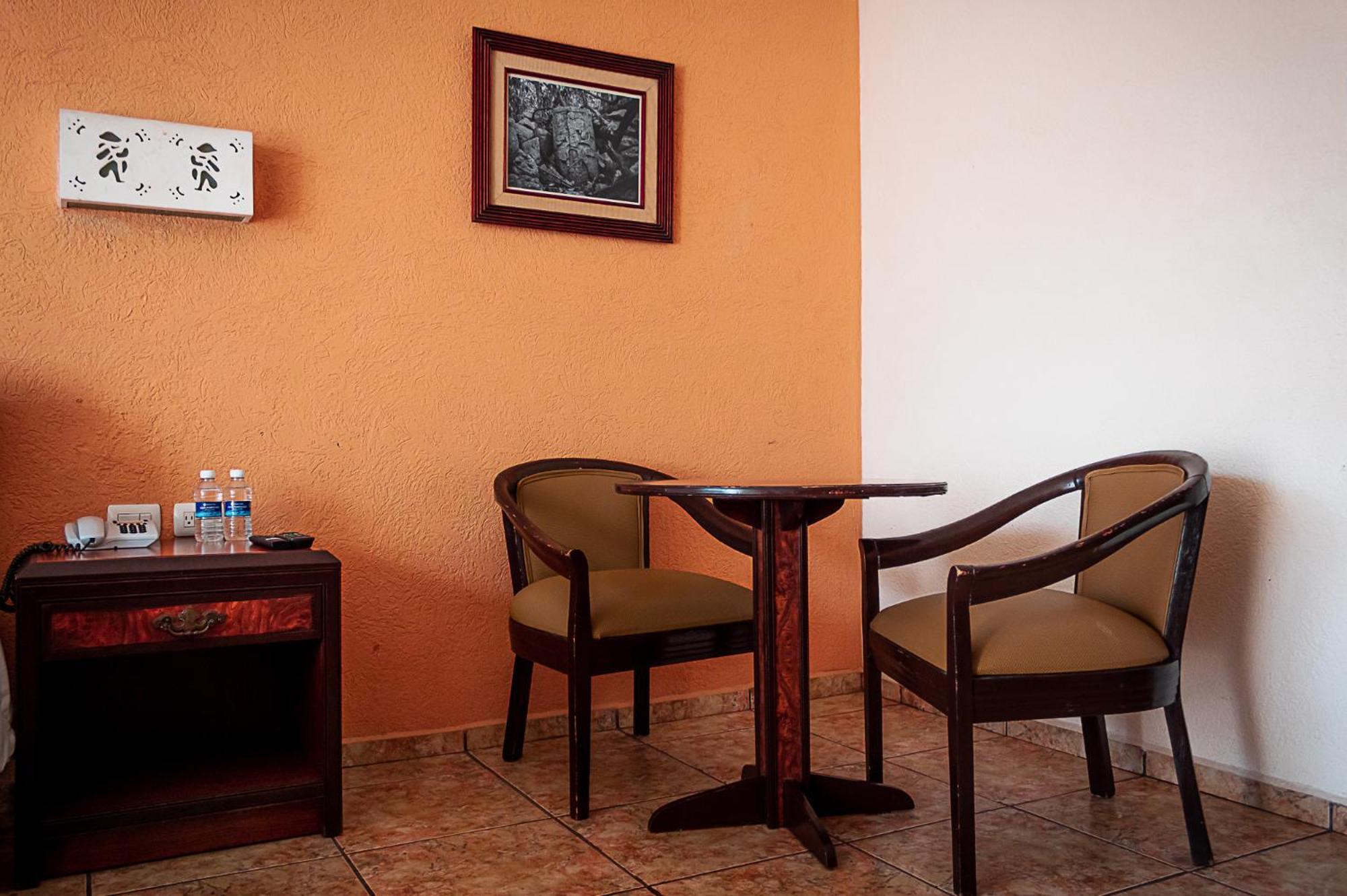 Hotel Los Aluxes Mérida Extérieur photo