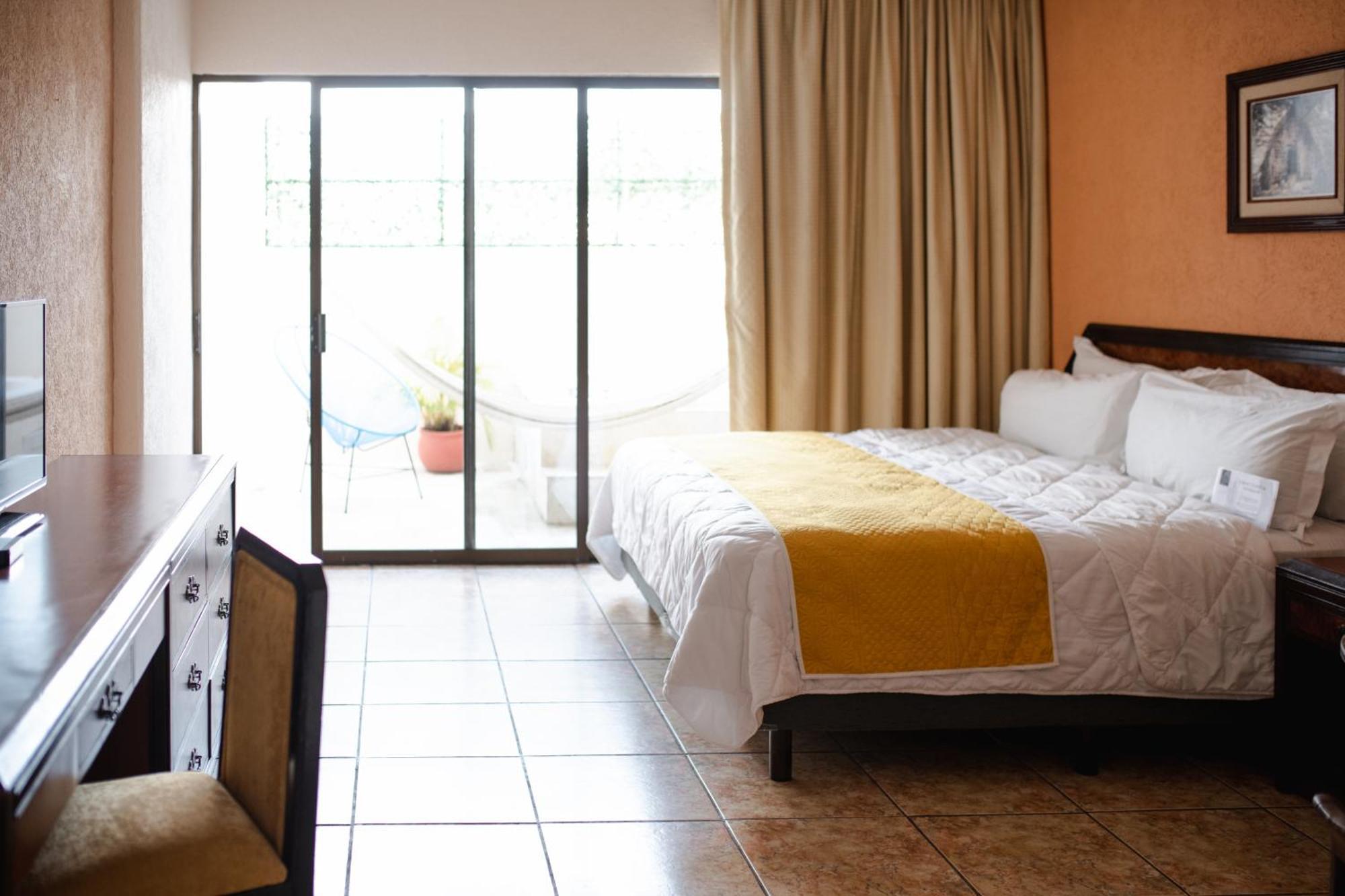 Hotel Los Aluxes Mérida Extérieur photo
