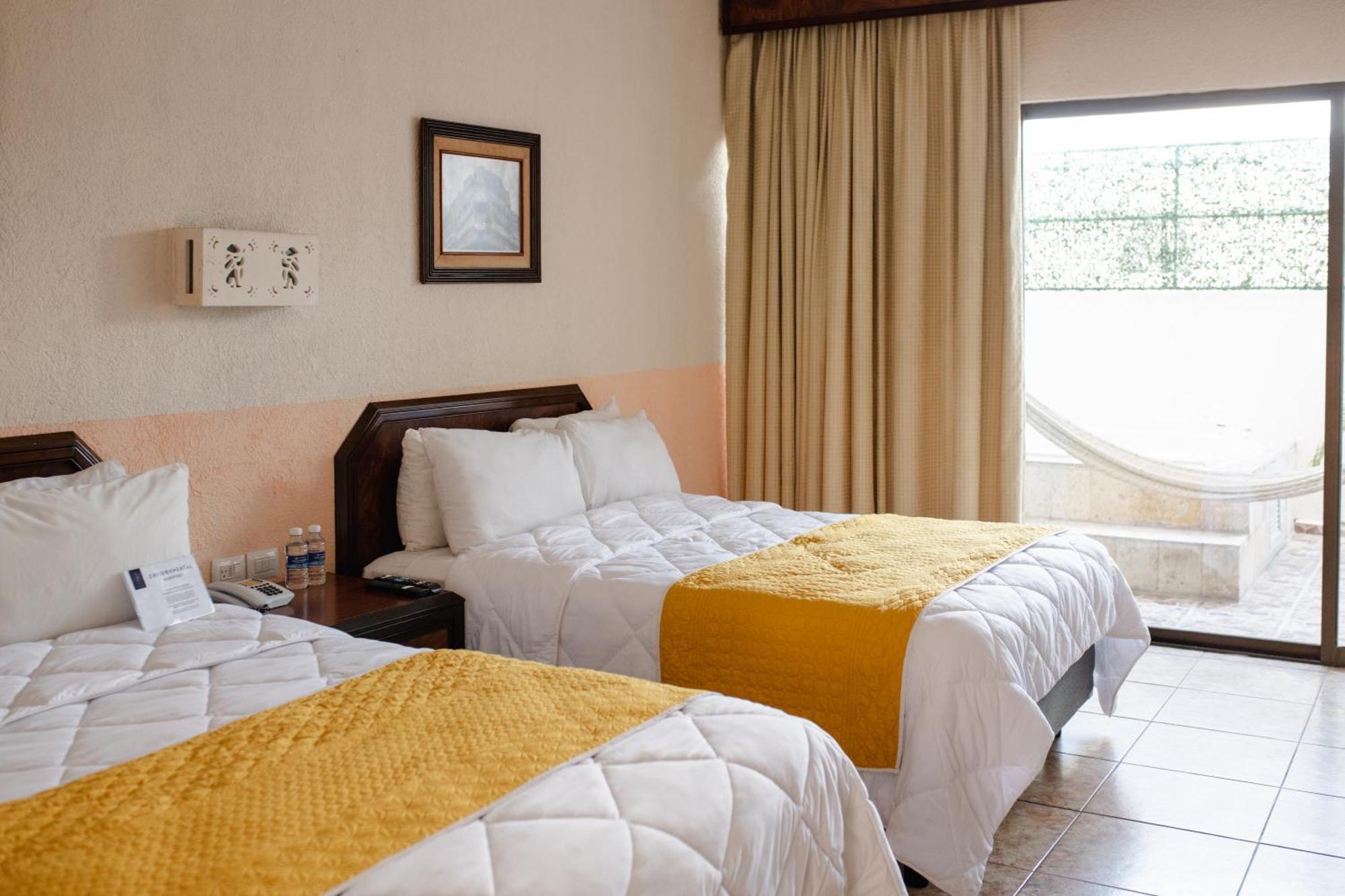 Hotel Los Aluxes Mérida Extérieur photo