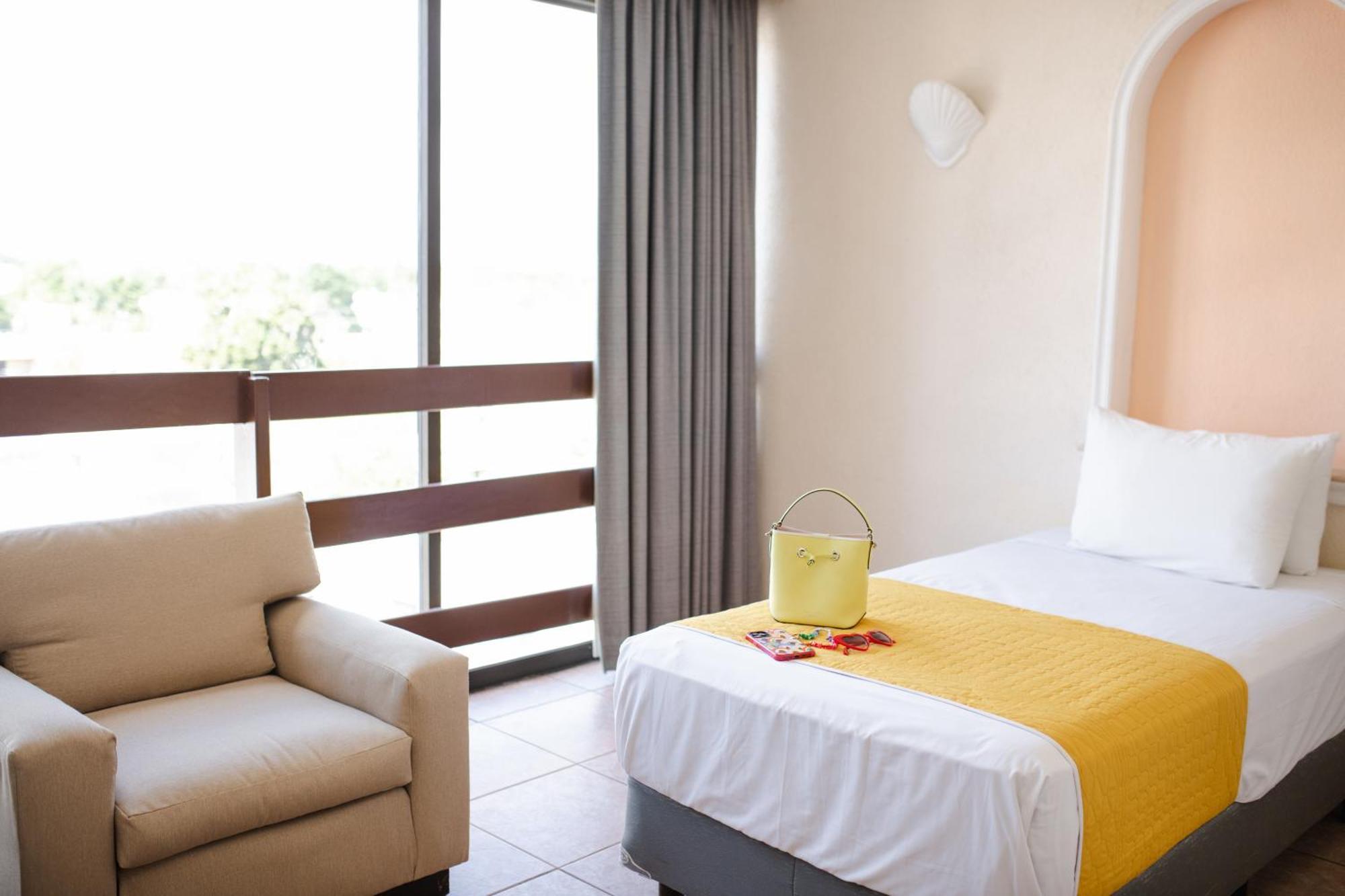 Hotel Los Aluxes Mérida Extérieur photo